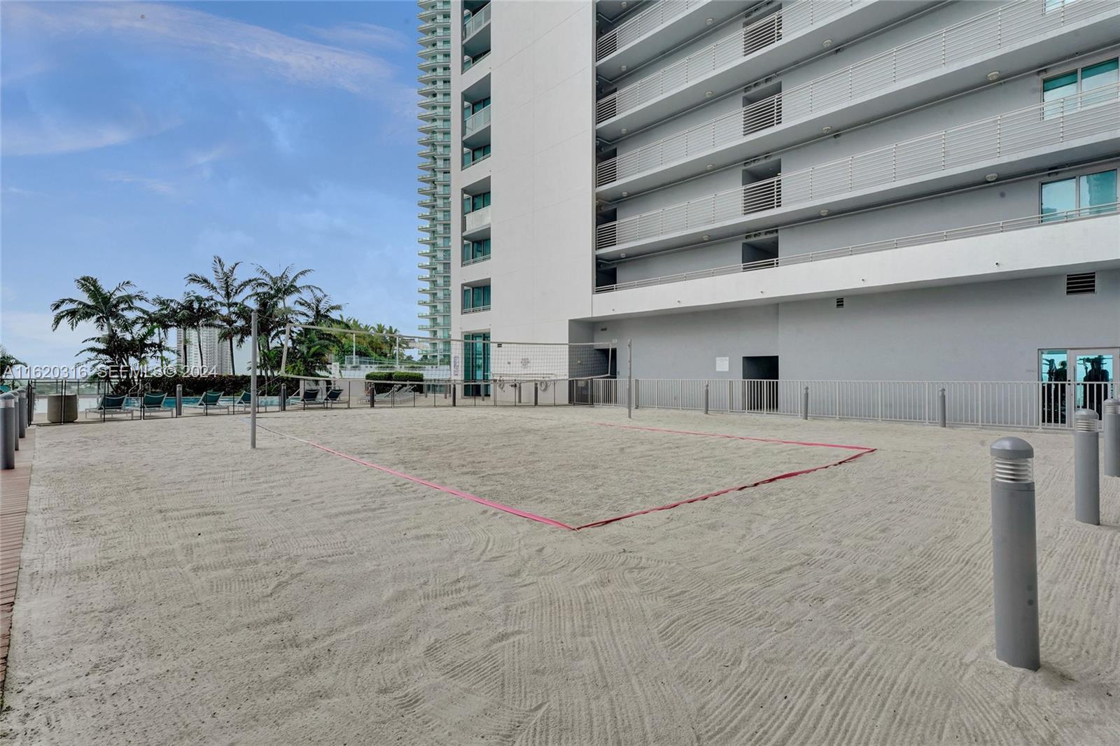 888 Biscayne Boulevard 2701 Property Photo 27