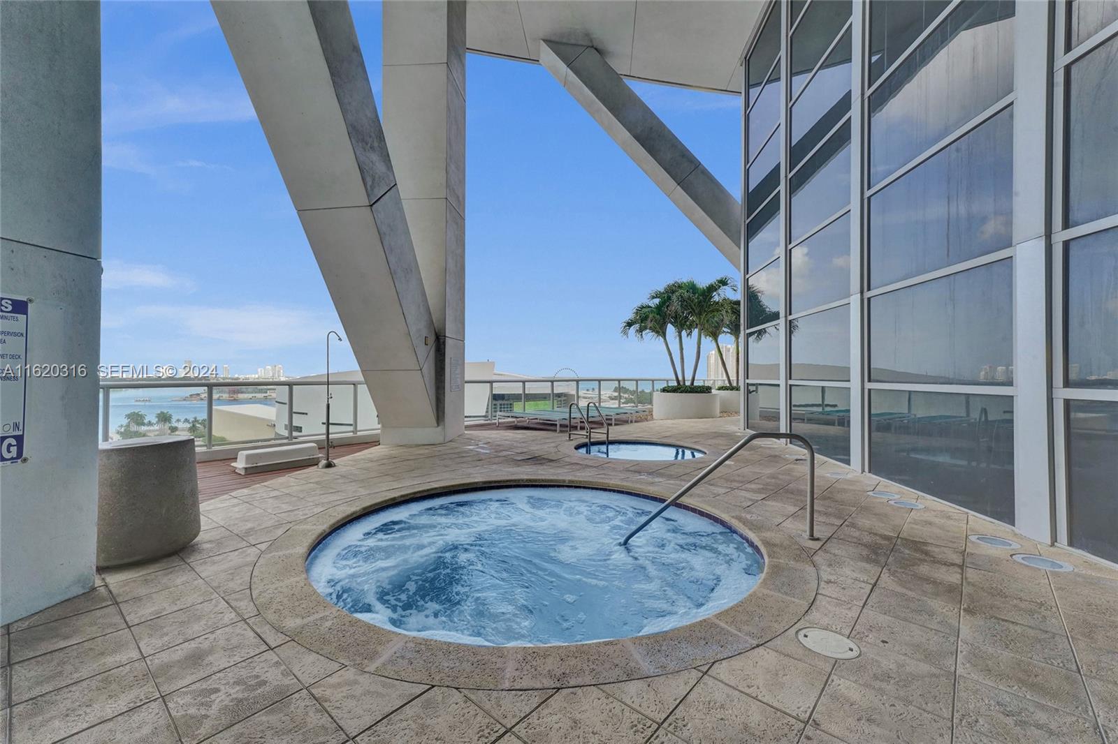 888 Biscayne Boulevard 2701 Property Photo 36