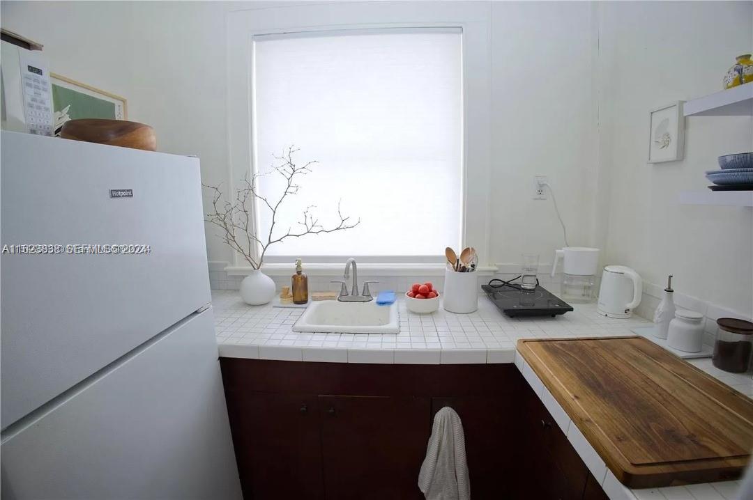 A11623838 Property Photo 4