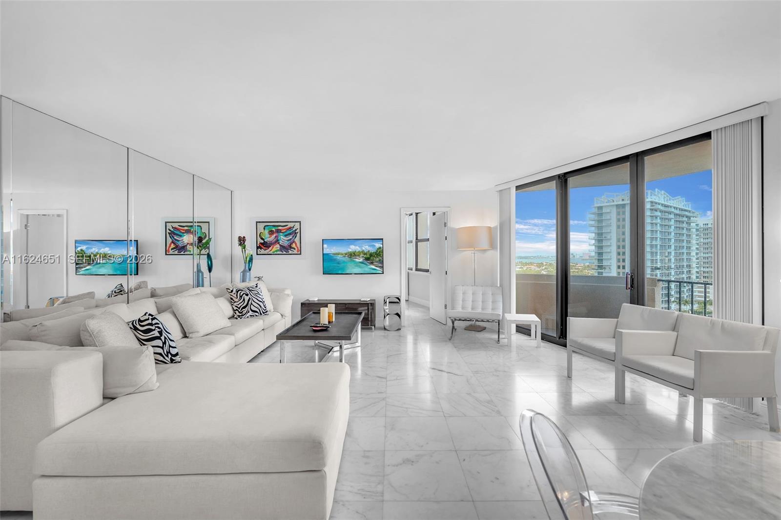 2800 N Ocean Drive B-15C Property Photo 1