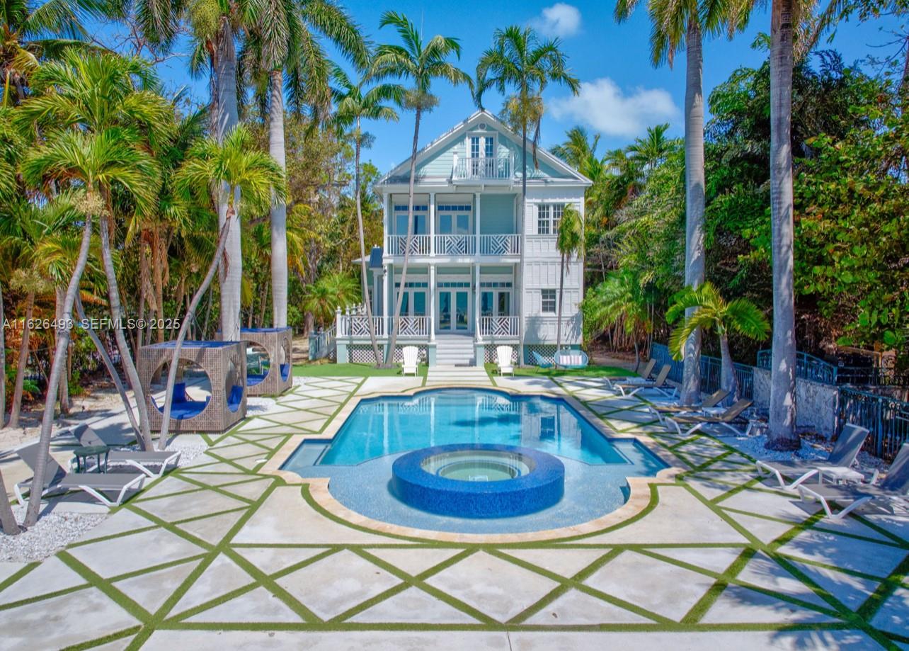 75761 Overseas Highway Property Photo 1