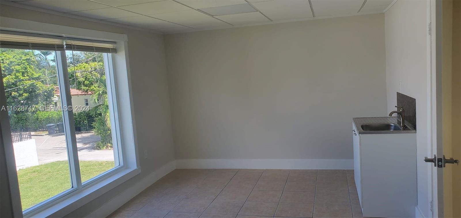 186 Westward Drive Property Photo 8