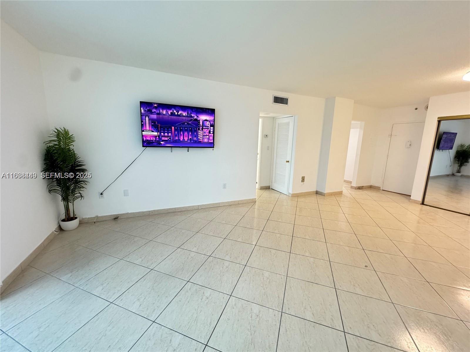 400 Kings Point Drive 320 Property Photo 30