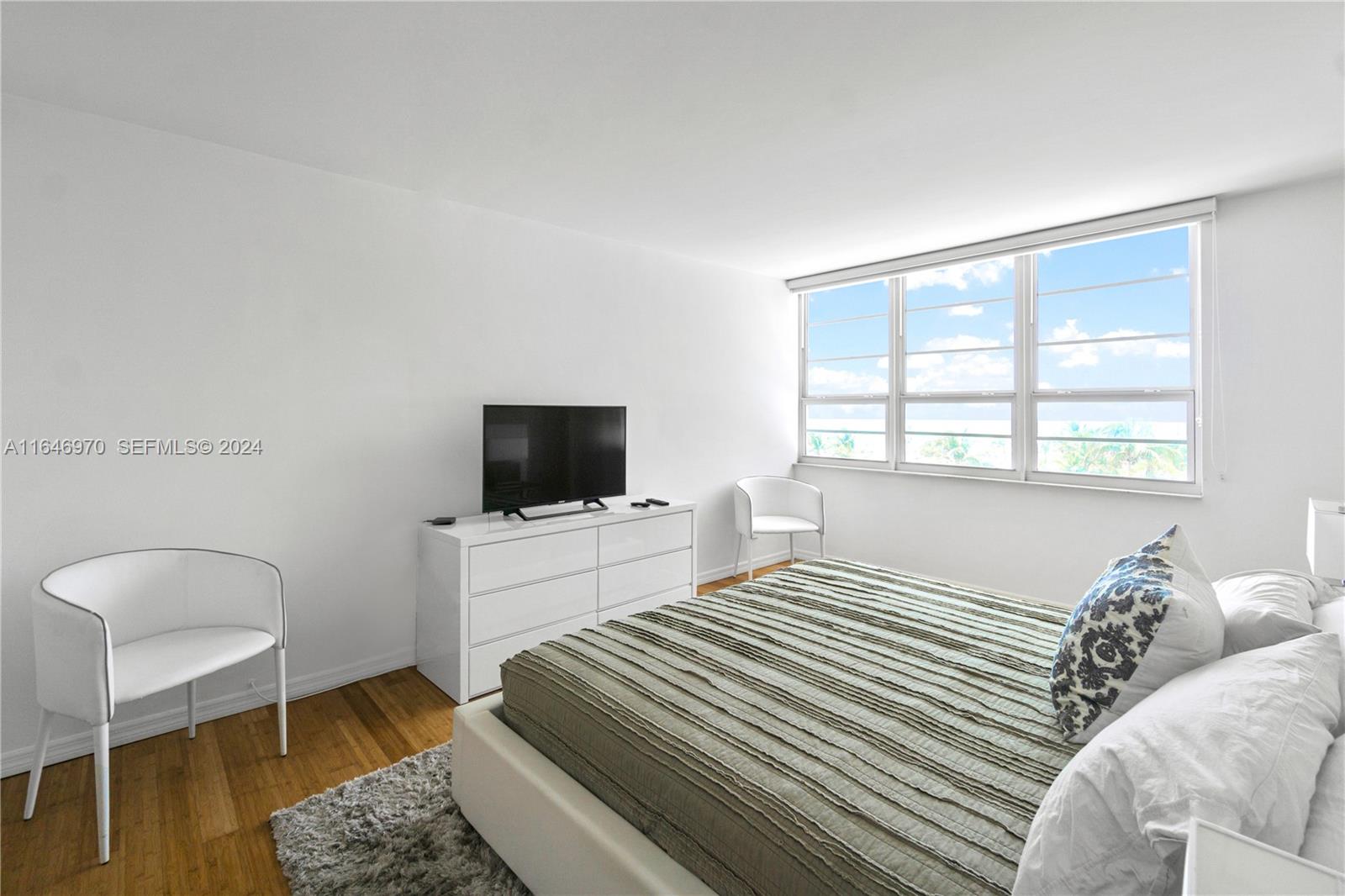 100 Lincoln Road 548 Property Photo 15