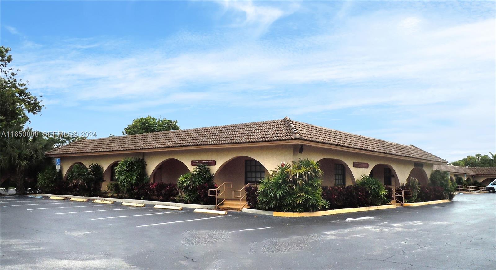 A11650888 Property Photo 1