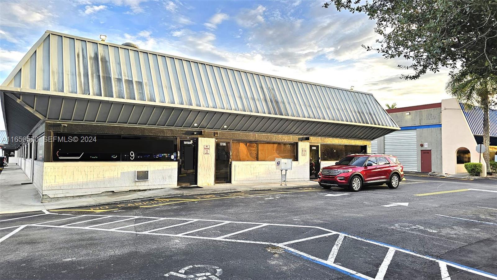 A11656570 Property Photo 1