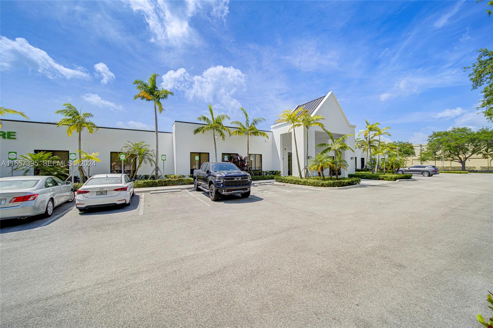 8950 Sw 152nd Street Suite V Property Photo 3