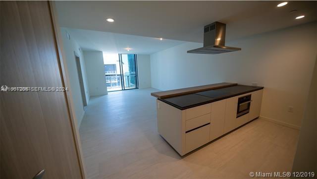 1000 Brickell Plaza 4905 Property Photo 5