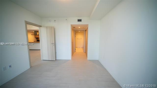 1000 Brickell Plaza 4905 Property Photo 13
