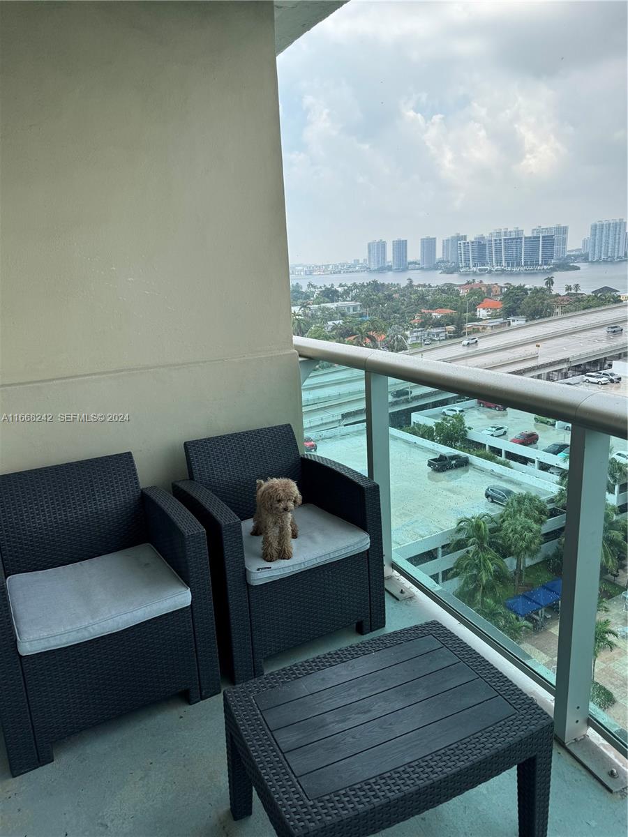 19370 Collins Avenue 1208 Property Photo 5