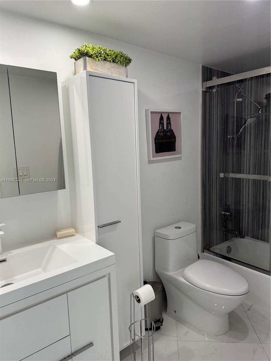 19370 Collins Avenue 1208 Property Photo 11
