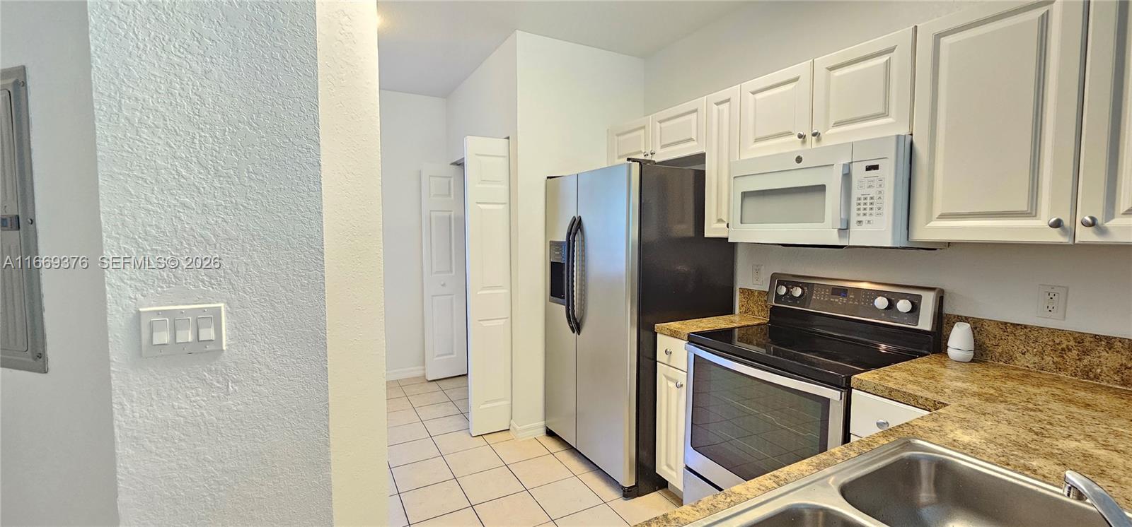 1935 Gardenia Court 1935 Property Photo 2