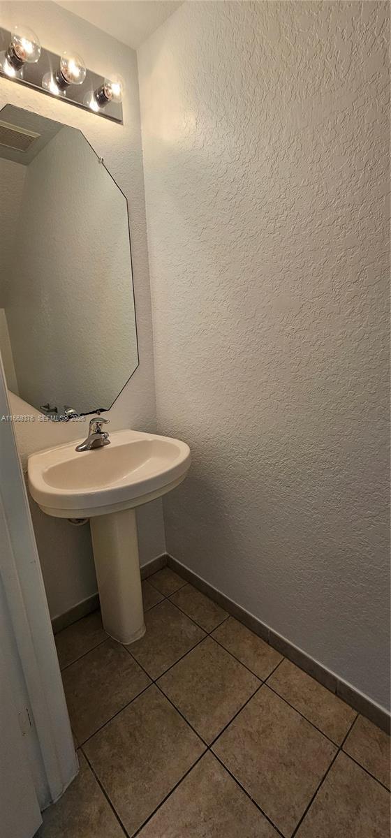 1935 Gardenia Court 1935 Property Photo 28