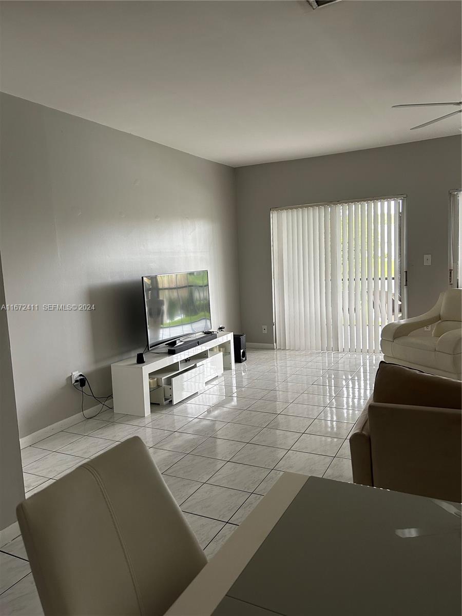 A11672411 Property Photo 4