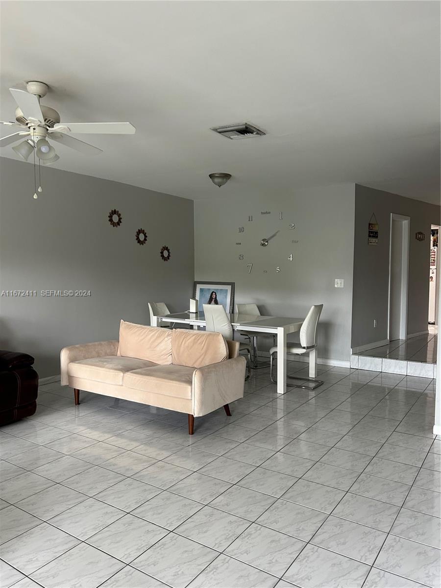 A11672411 Property Photo 5