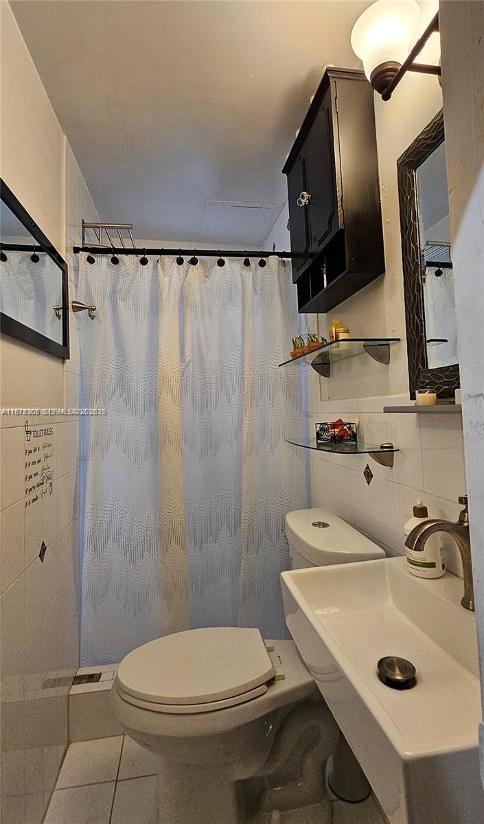 3600 S Le Jeune Road 3600 Property Photo 13