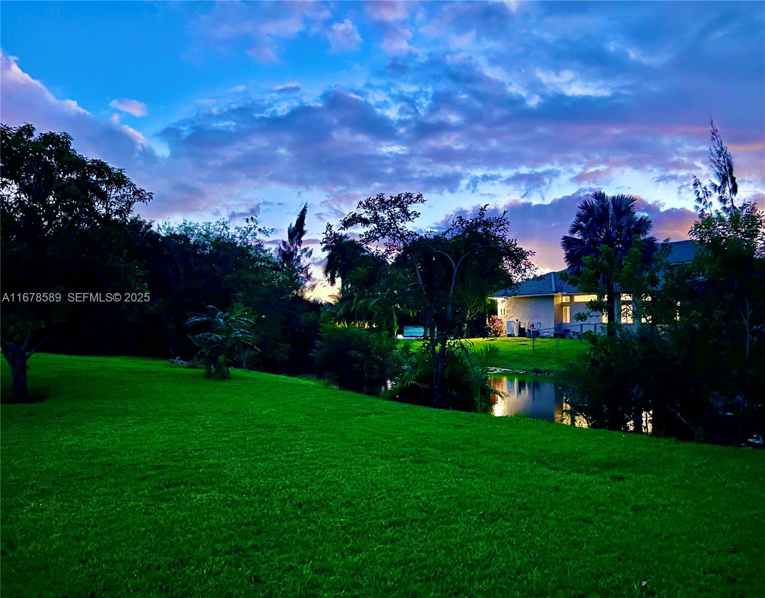 20321 Sw 48th Street Property Photo 1