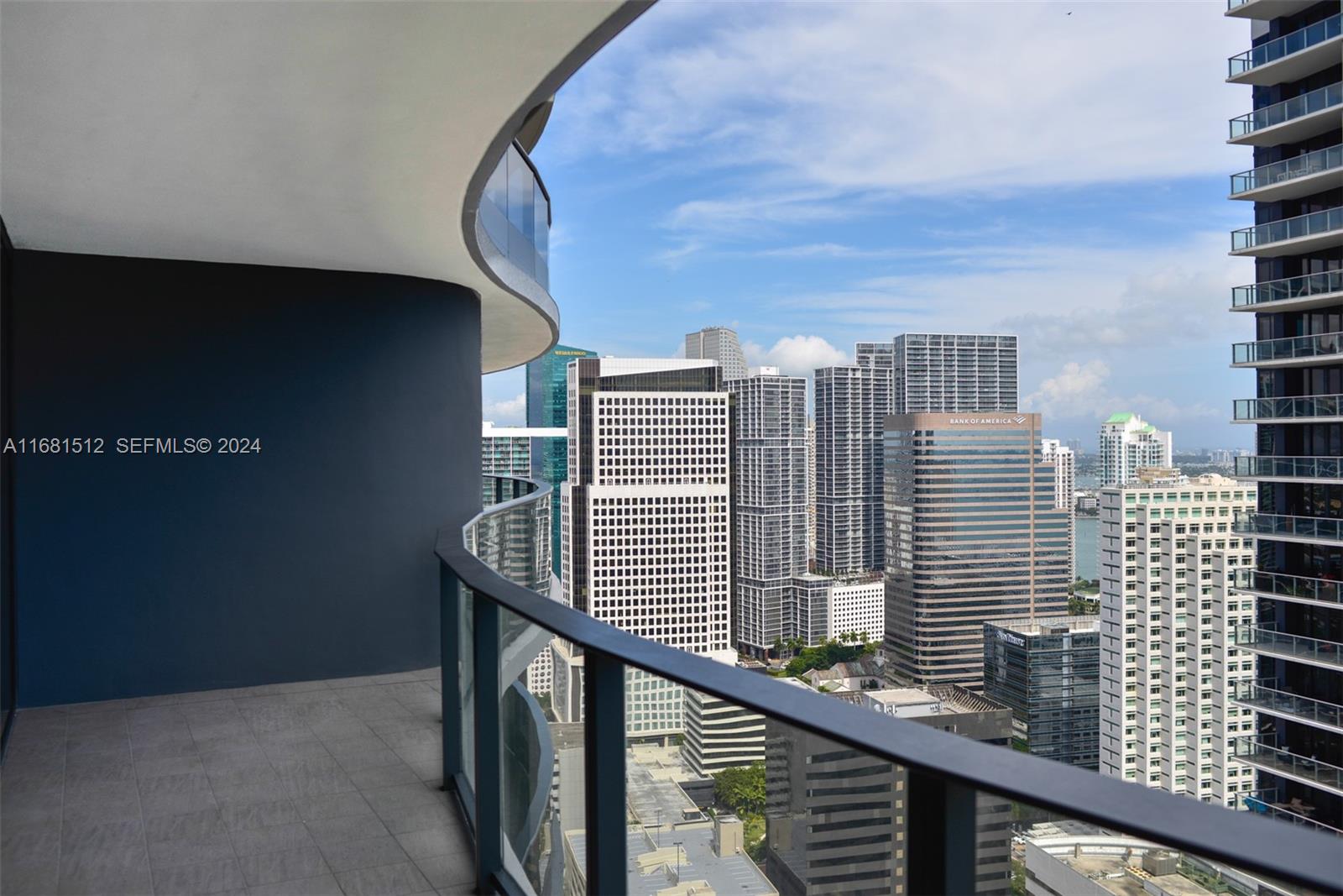 1000 Brickell Plaza 3307 Property Photo 3