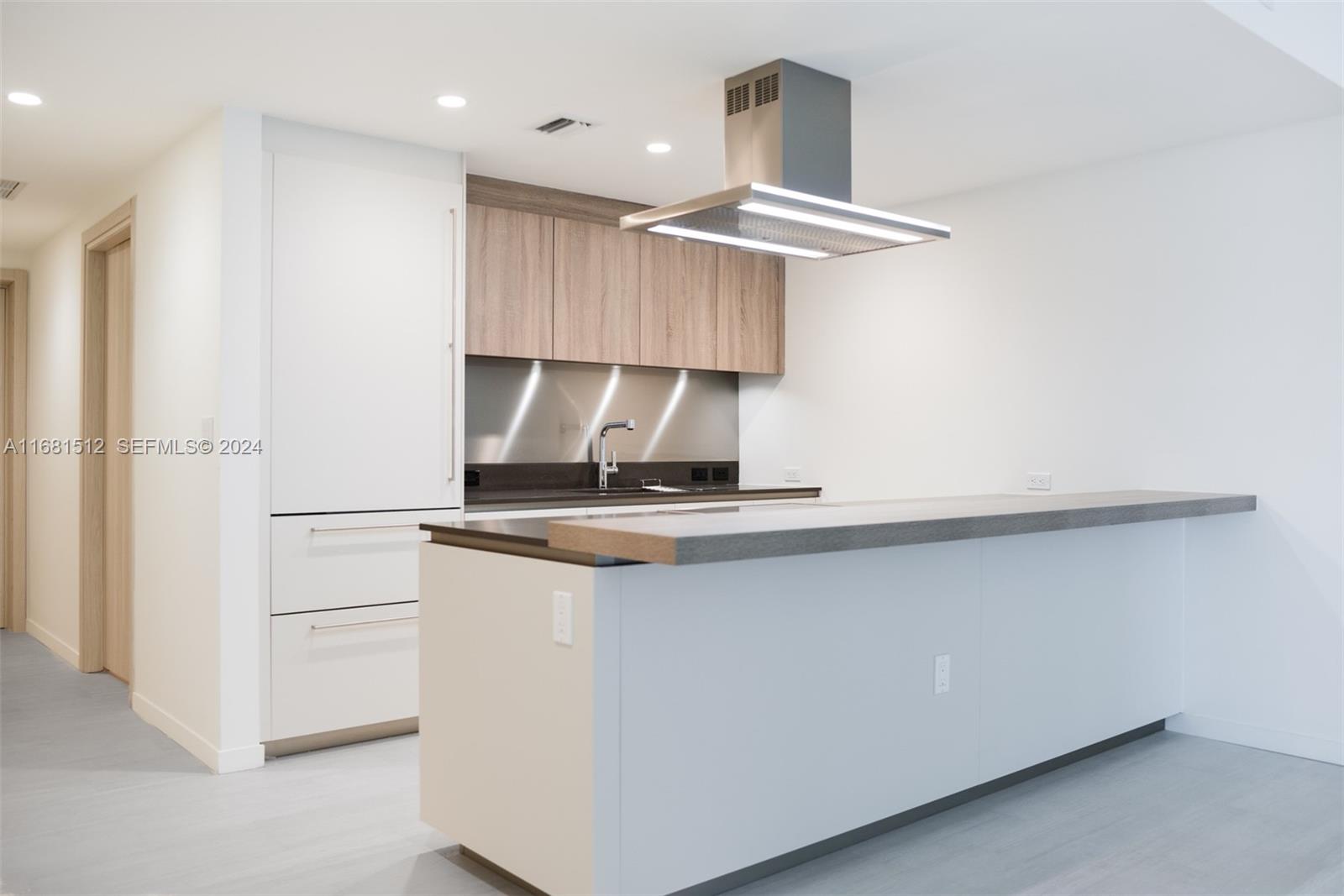 1000 Brickell Plaza 3307 Property Photo 5