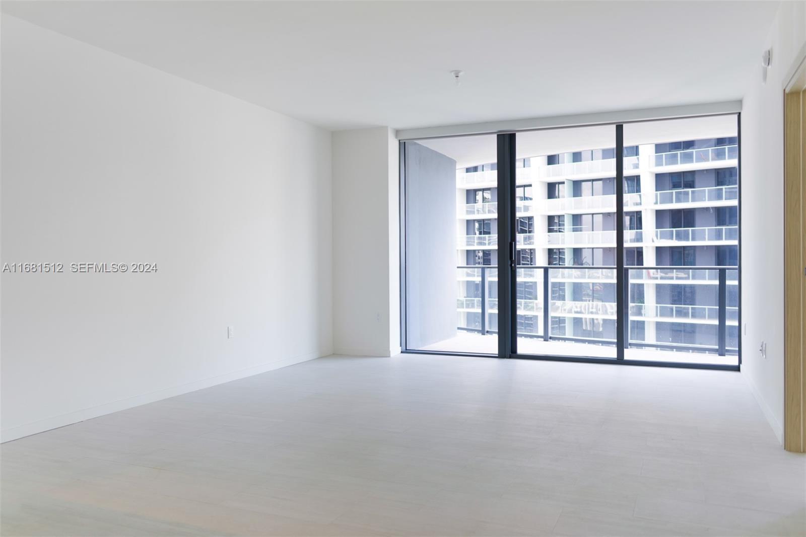 1000 Brickell Plaza 3307 Property Photo 7