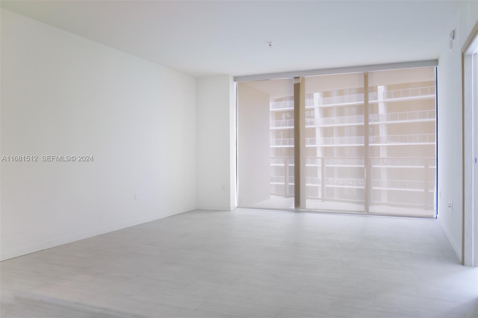 1000 Brickell Plaza 3307 Property Photo 8