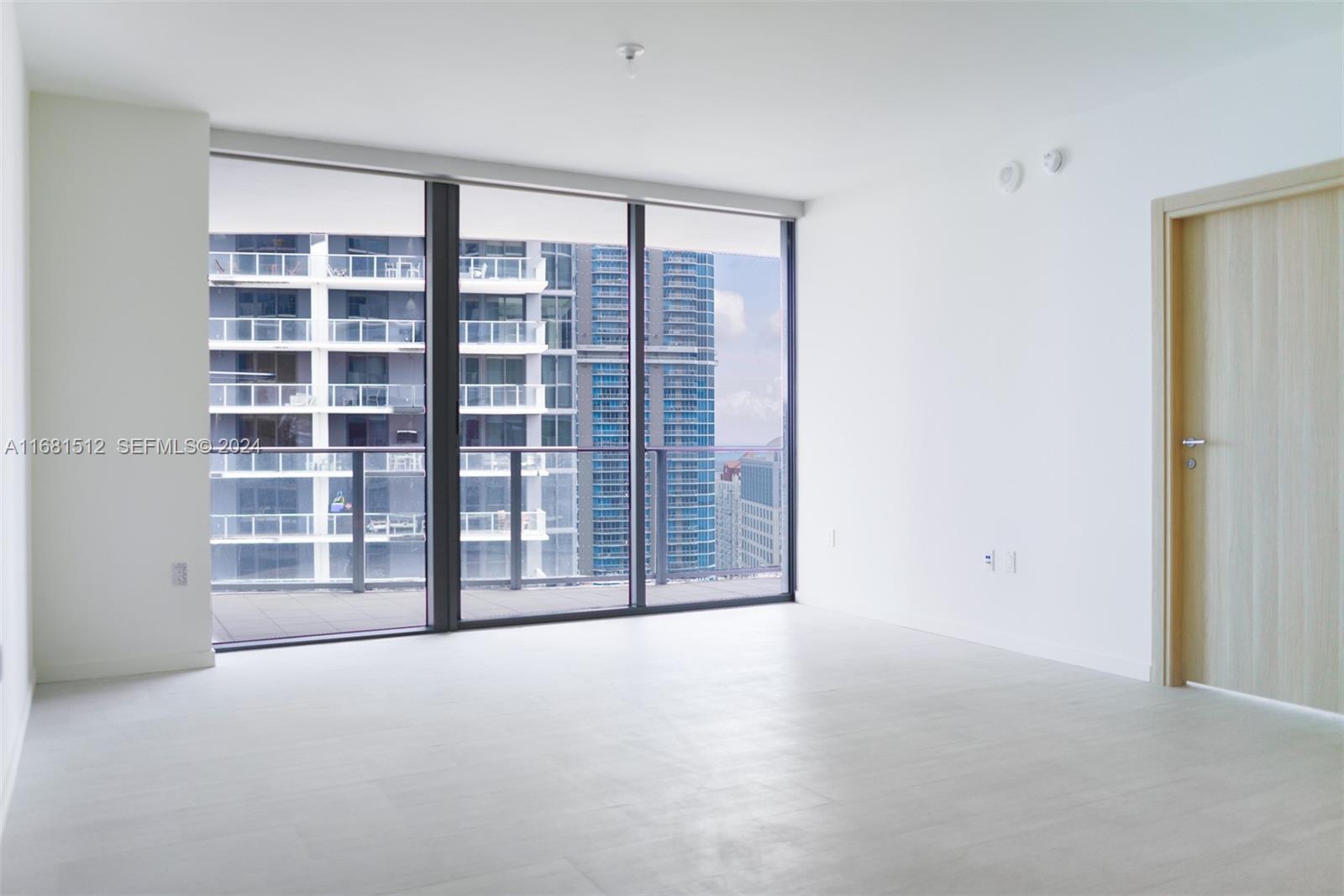 1000 Brickell Plaza 3307 Property Photo 9
