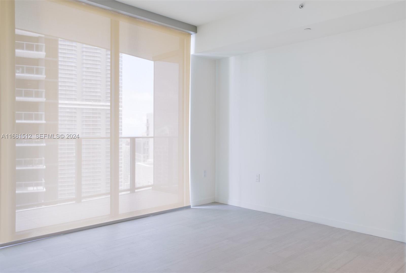 1000 Brickell Plaza 3307 Property Photo 12