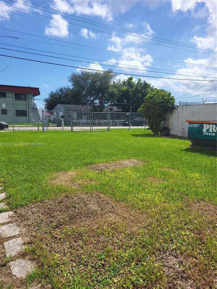 A11681739 Property Photo 10