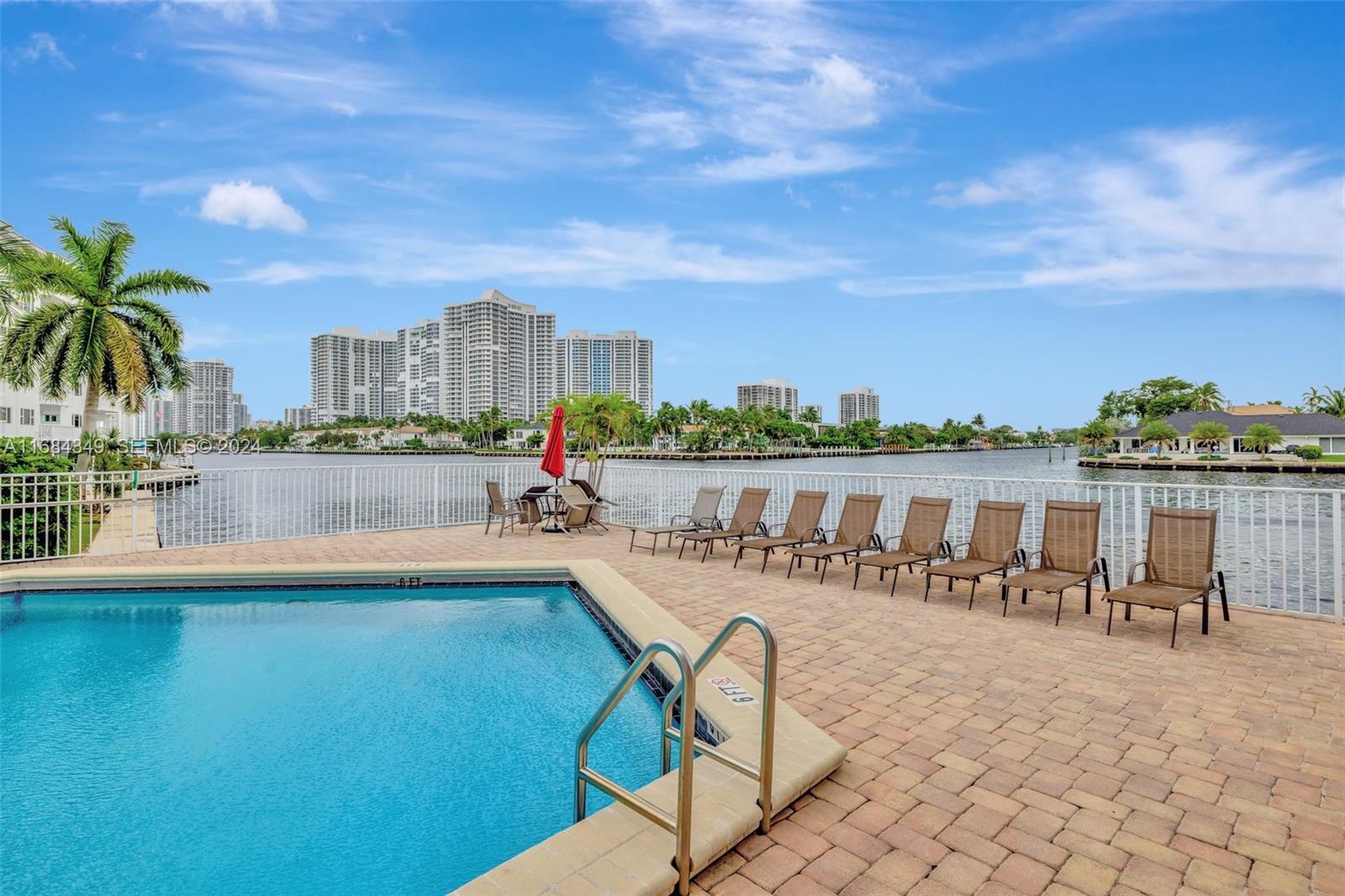 3161 S Ocean Drive 203 Property Photo 4
