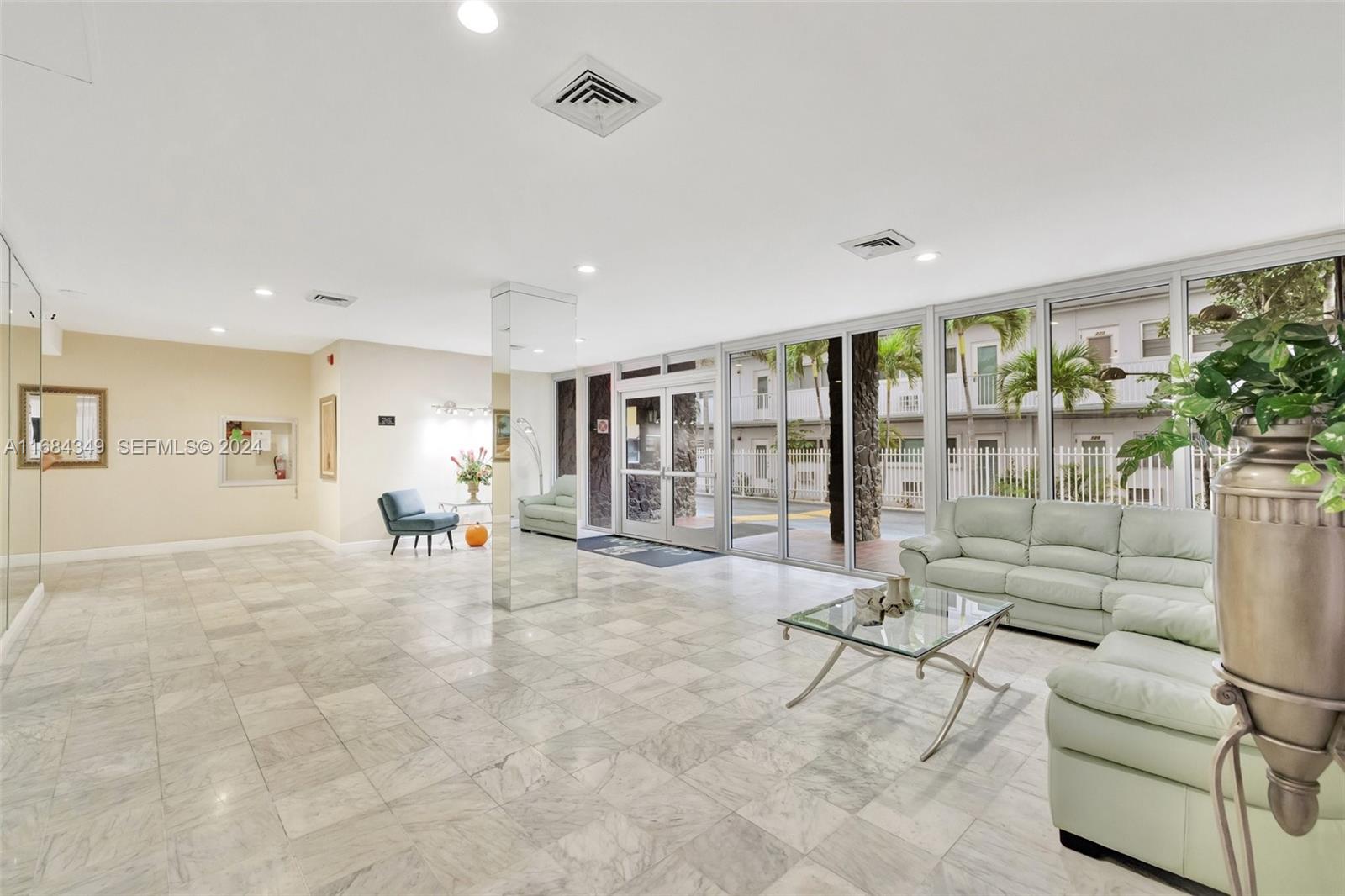 3161 S Ocean Drive 203 Property Photo 9