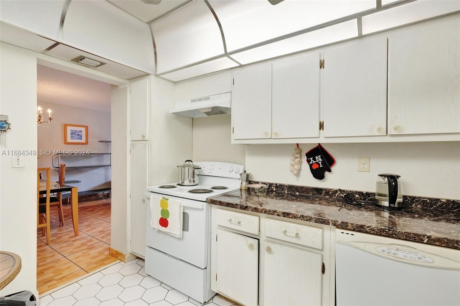 3161 S Ocean Drive 203 Property Photo 23