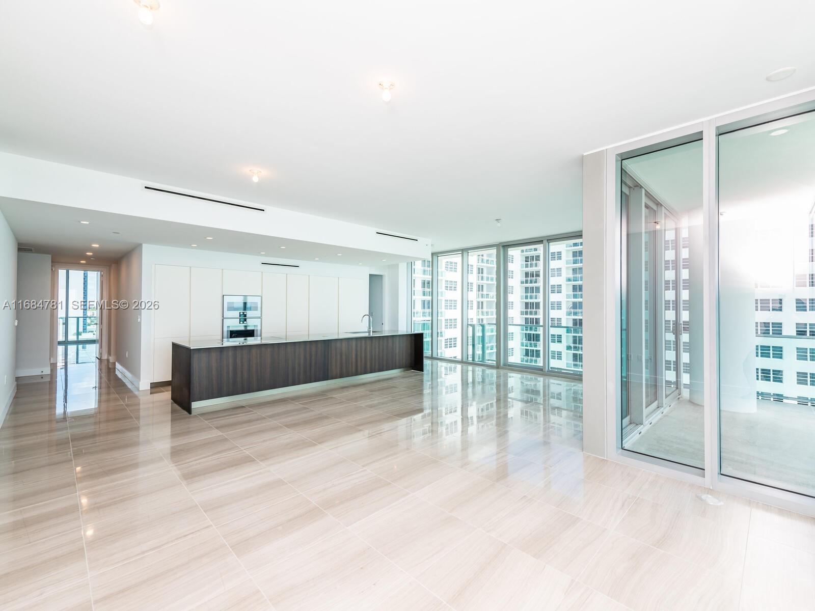 6901 Collins Avenue 701 Property Photo 14