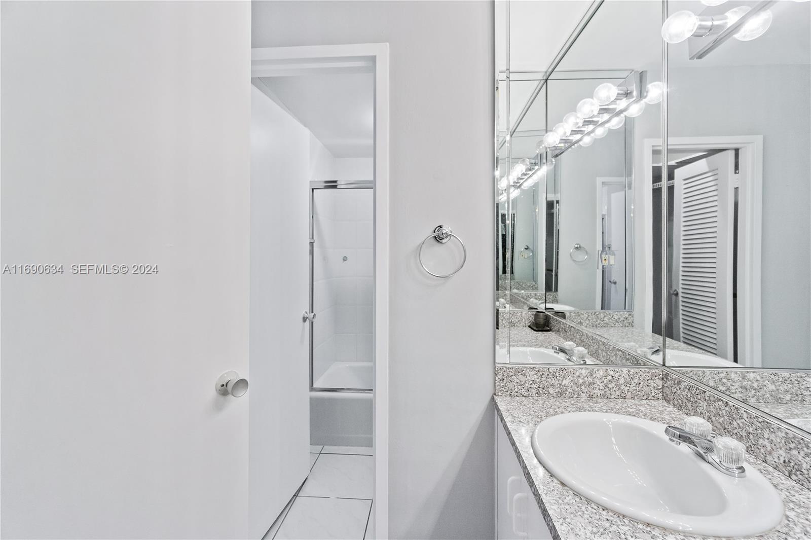 100 Lincoln Road 1016 Property Photo 12