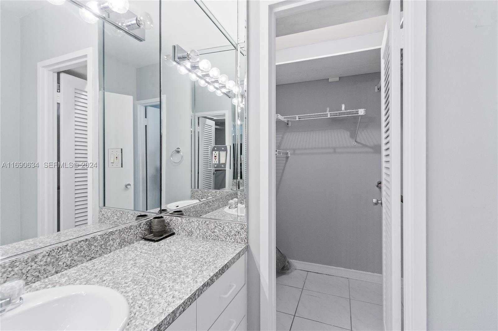 100 Lincoln Road 1016 Property Photo 13