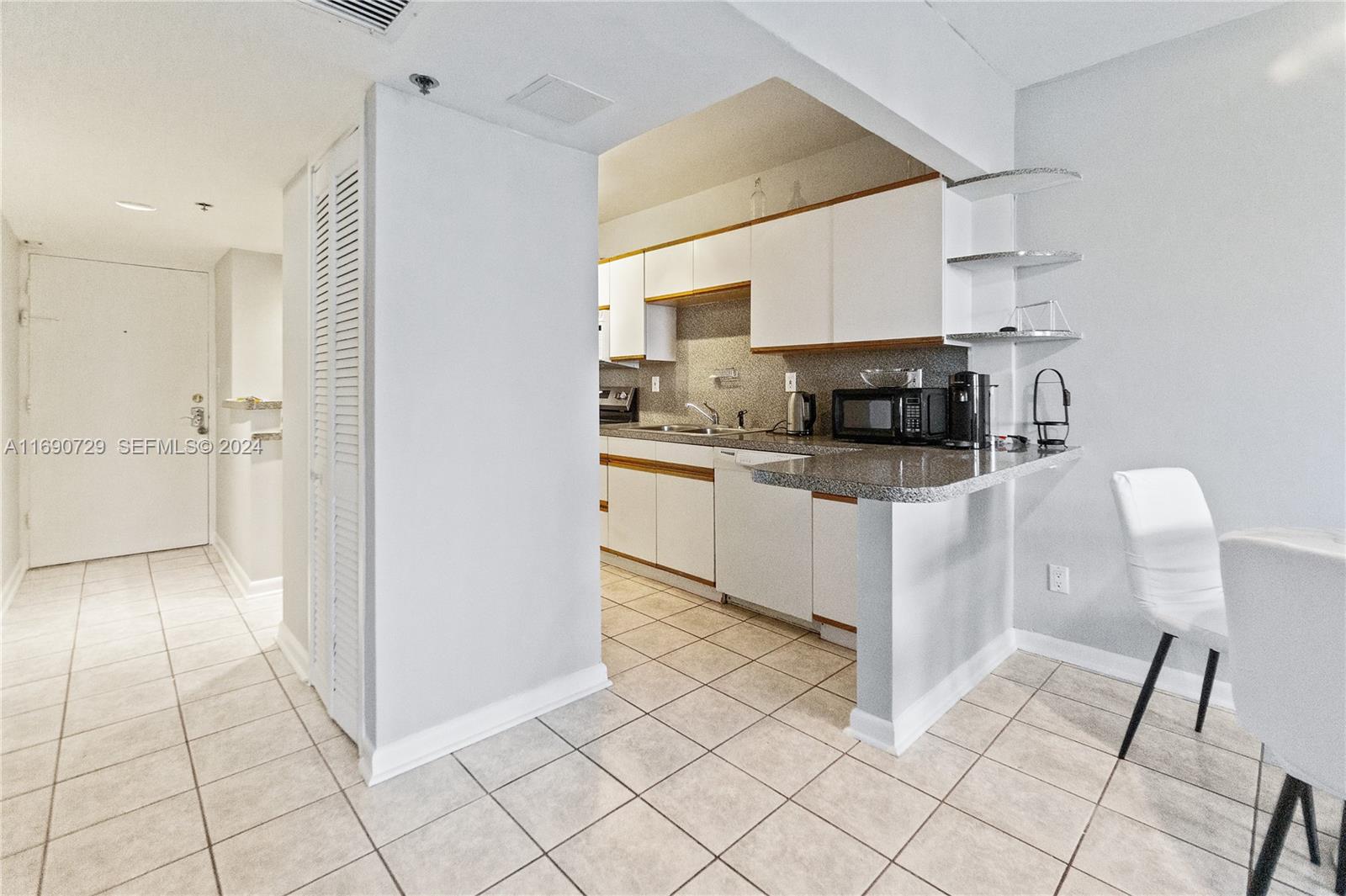 100 Lincoln Road 1019 Property Photo 5