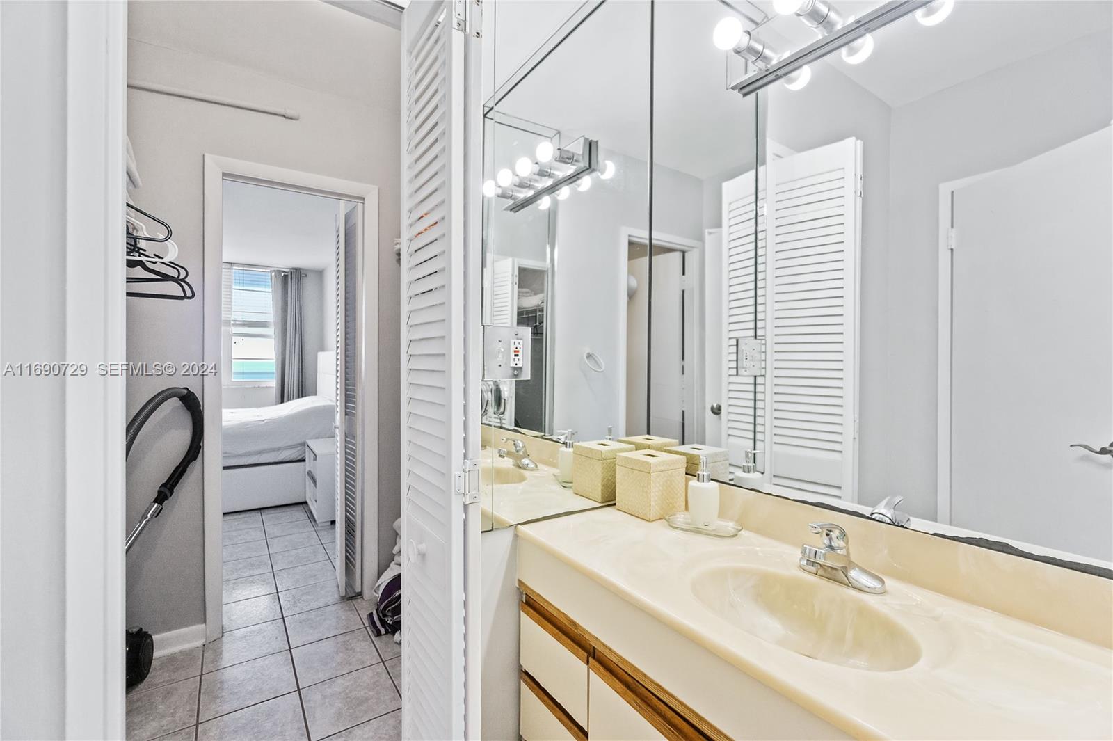 100 Lincoln Road 1019 Property Photo 8