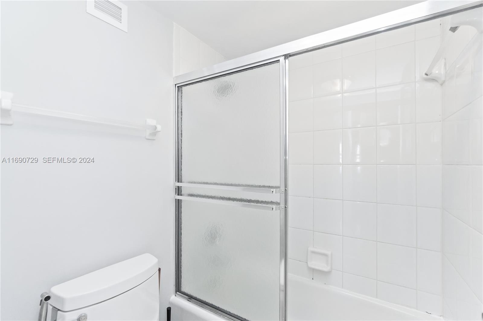 100 Lincoln Road 1019 Property Photo 9