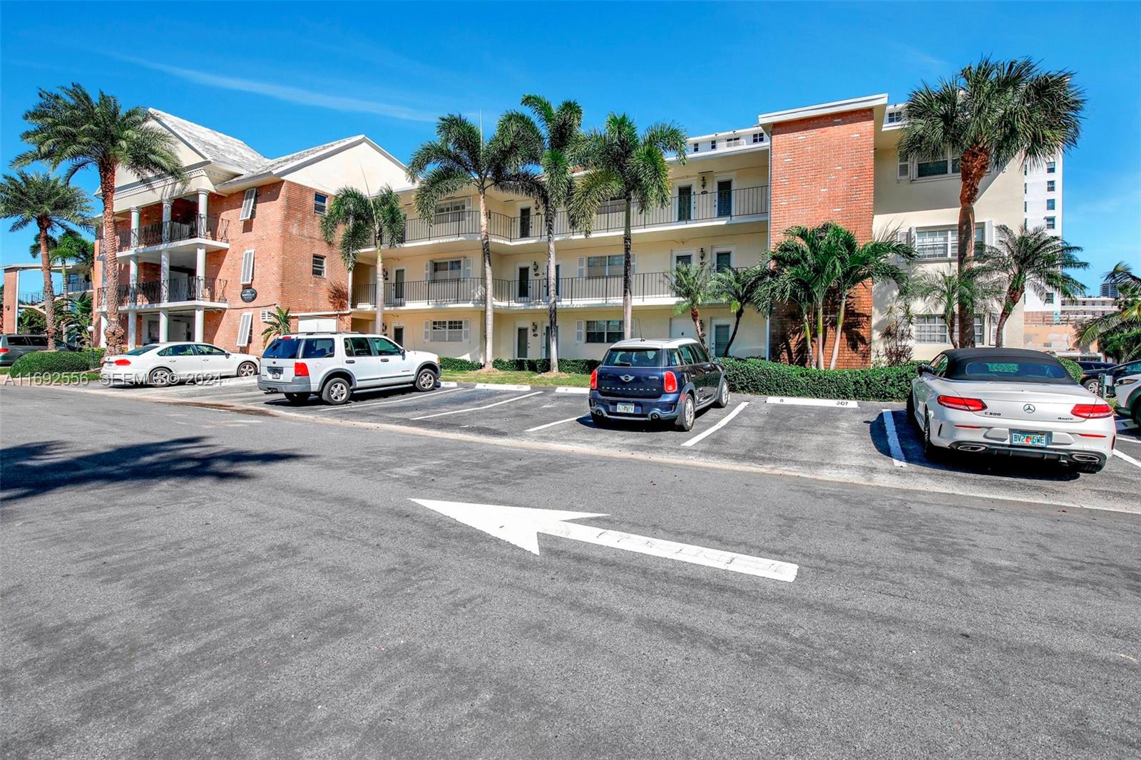 450 Paradise Isle Boulevard 307 & 308 Property Photo 57