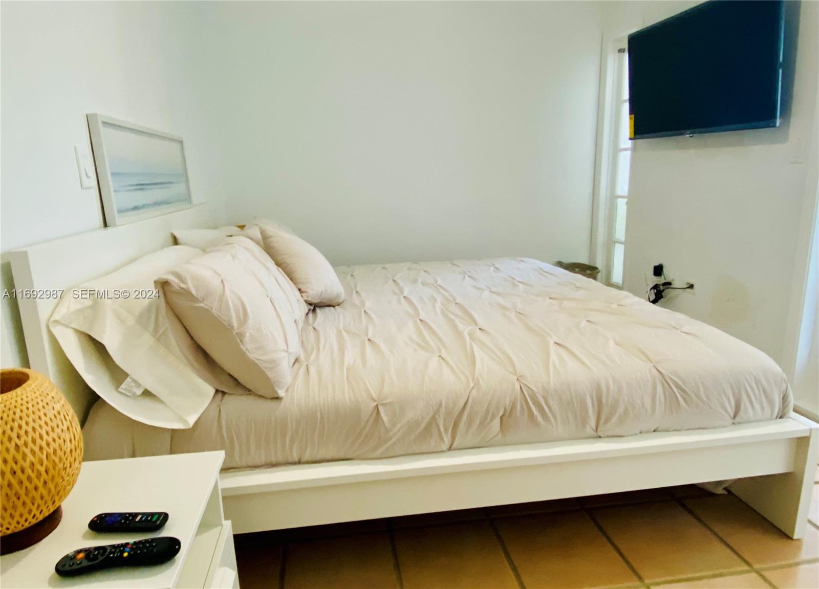A11692987 Property Photo 10