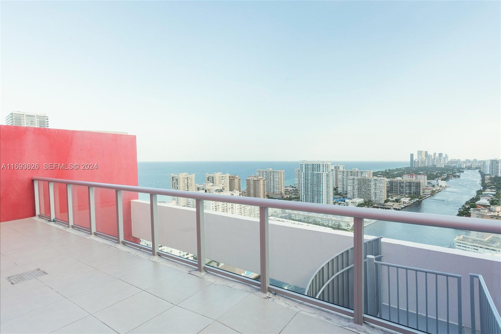 2600 E Hallandale Beach Boulevard T3307 Property Photo 5