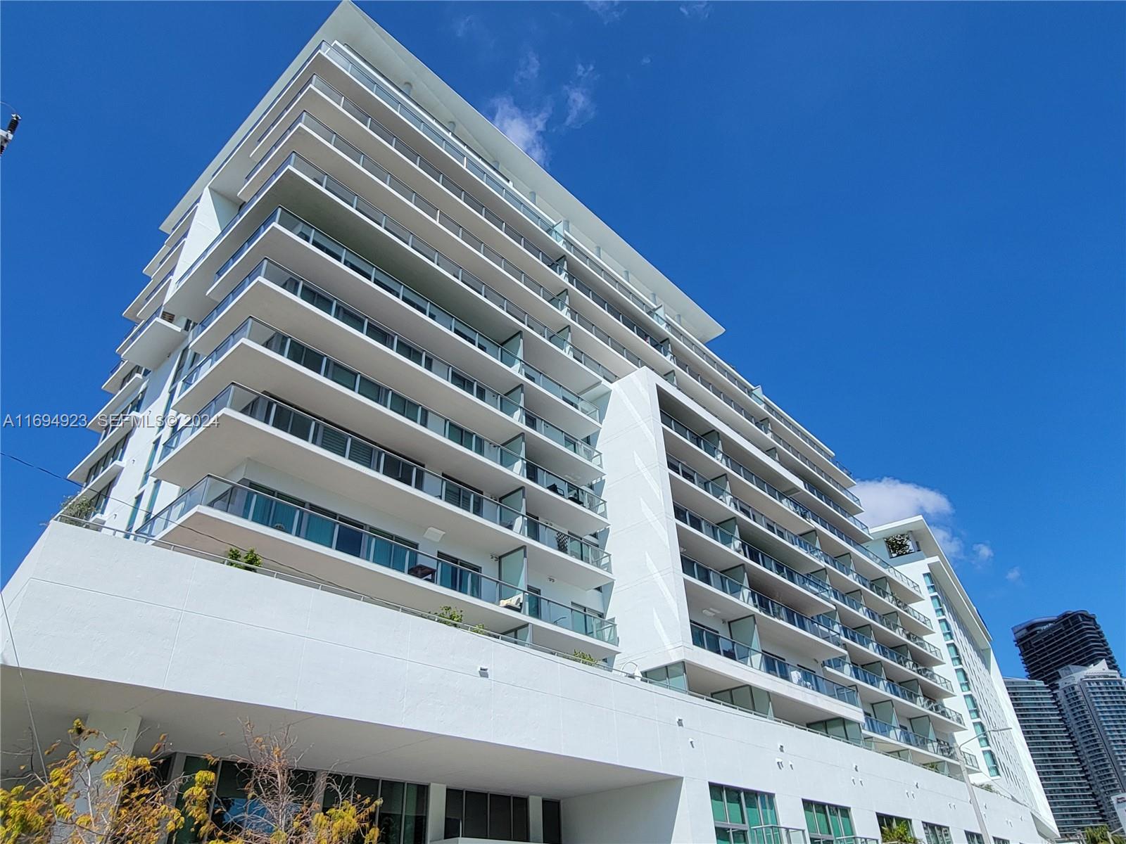 1600 SW 1 Avenue 411