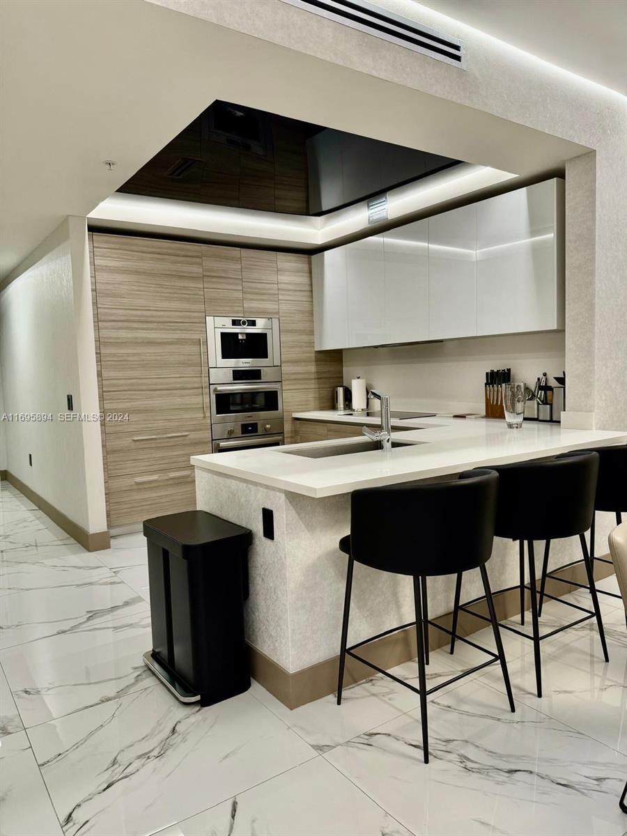 330 Sunny Isles Boulevard 5-603 Property Photo 3