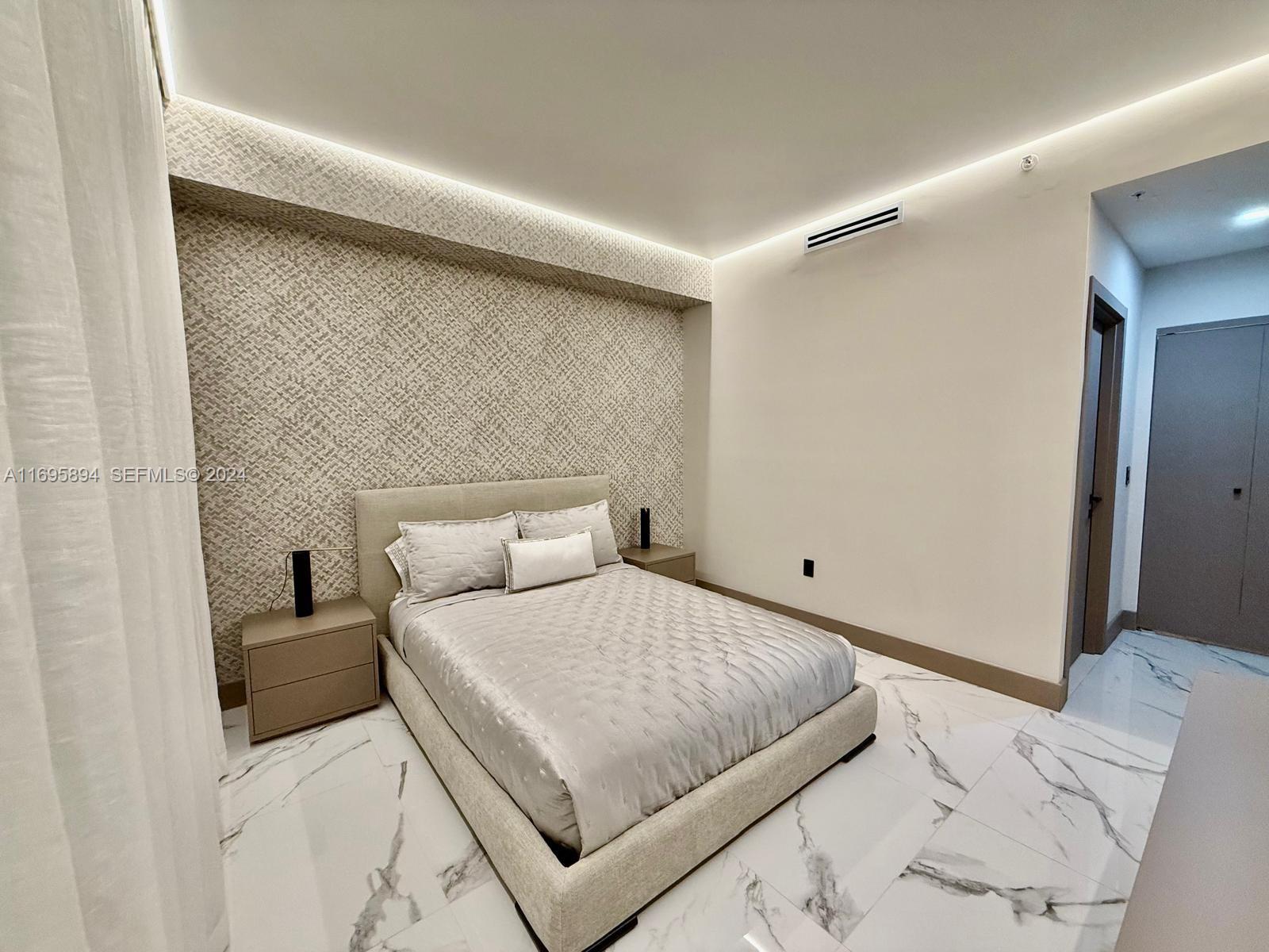 330 Sunny Isles Boulevard 5-603 Property Photo 8