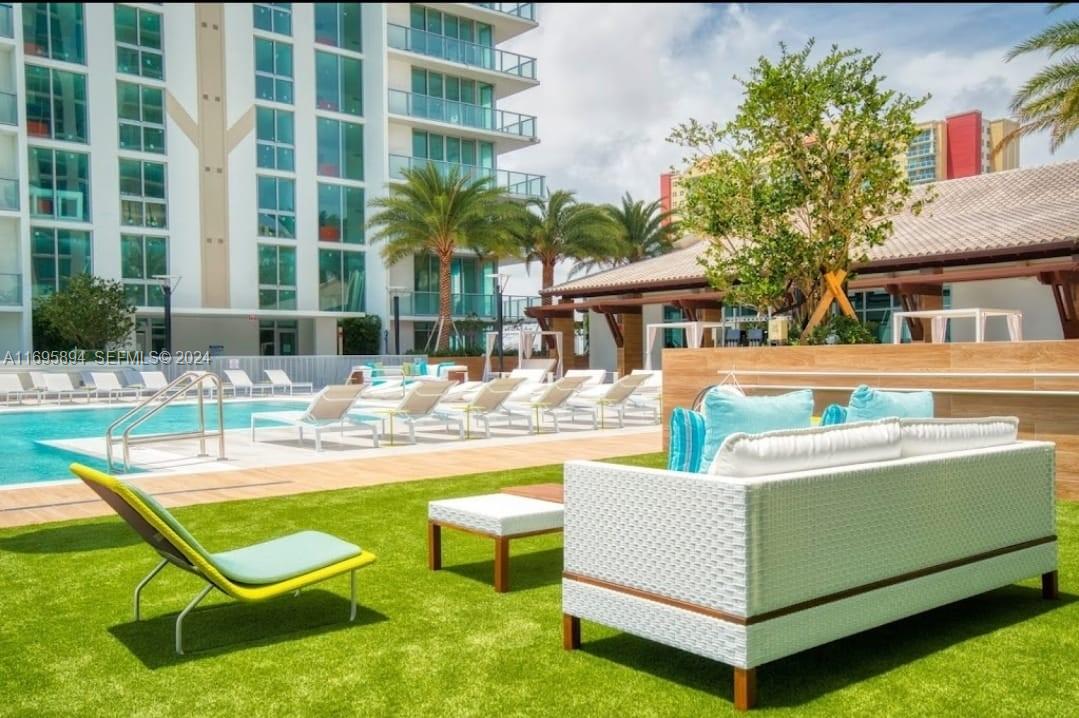 330 Sunny Isles Boulevard 5-603 Property Photo 23