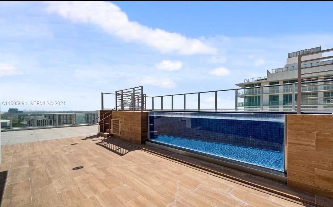 330 Sunny Isles Boulevard 5-603 Property Photo 24