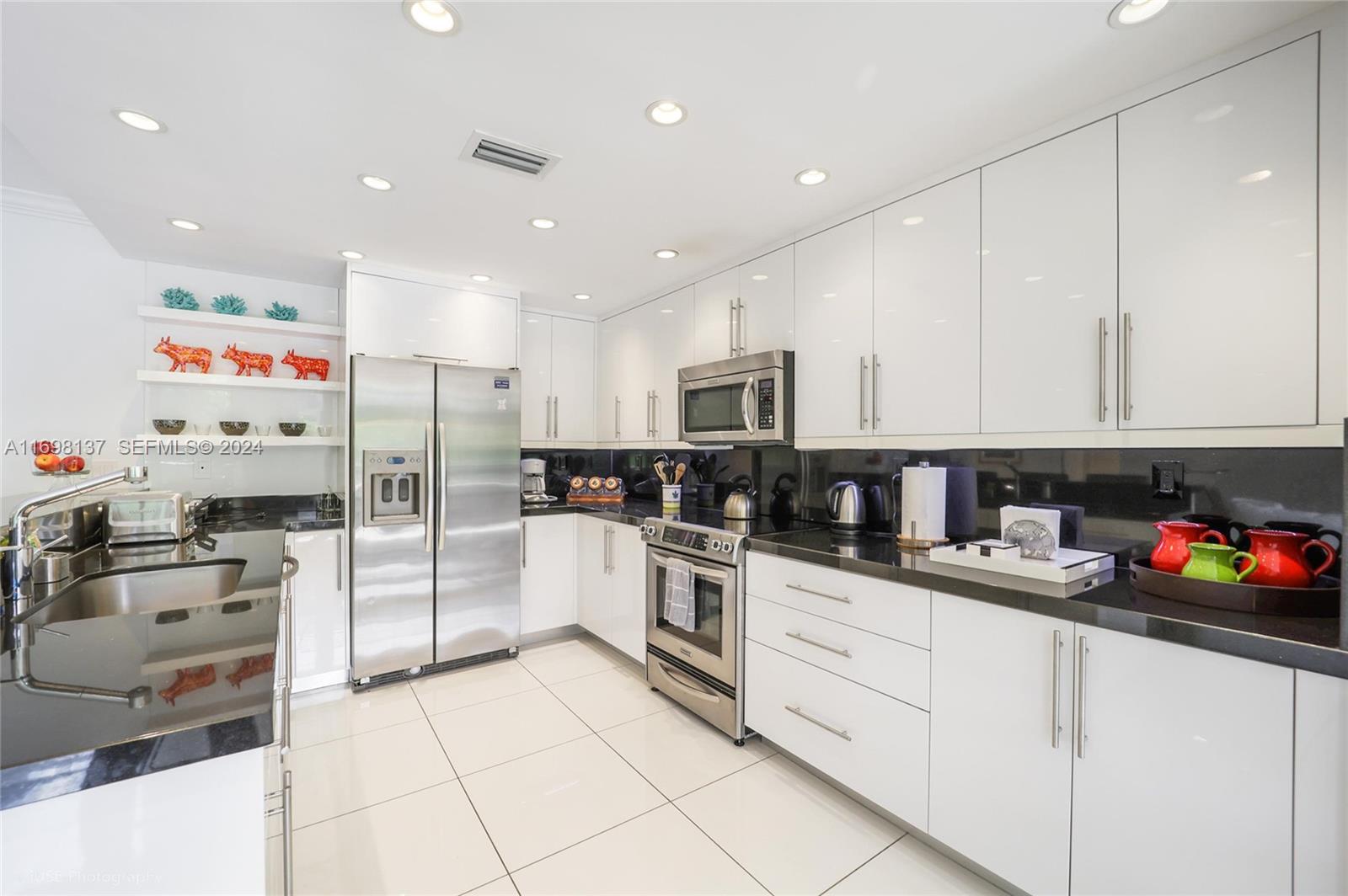 A11698137 Property Photo 5