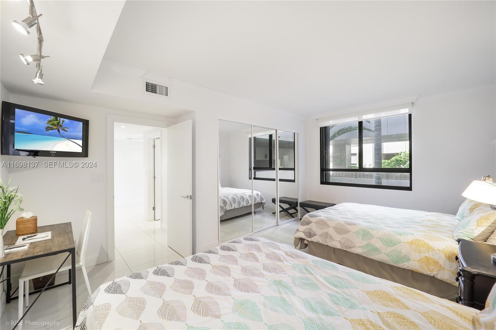 A11698137 Property Photo 8