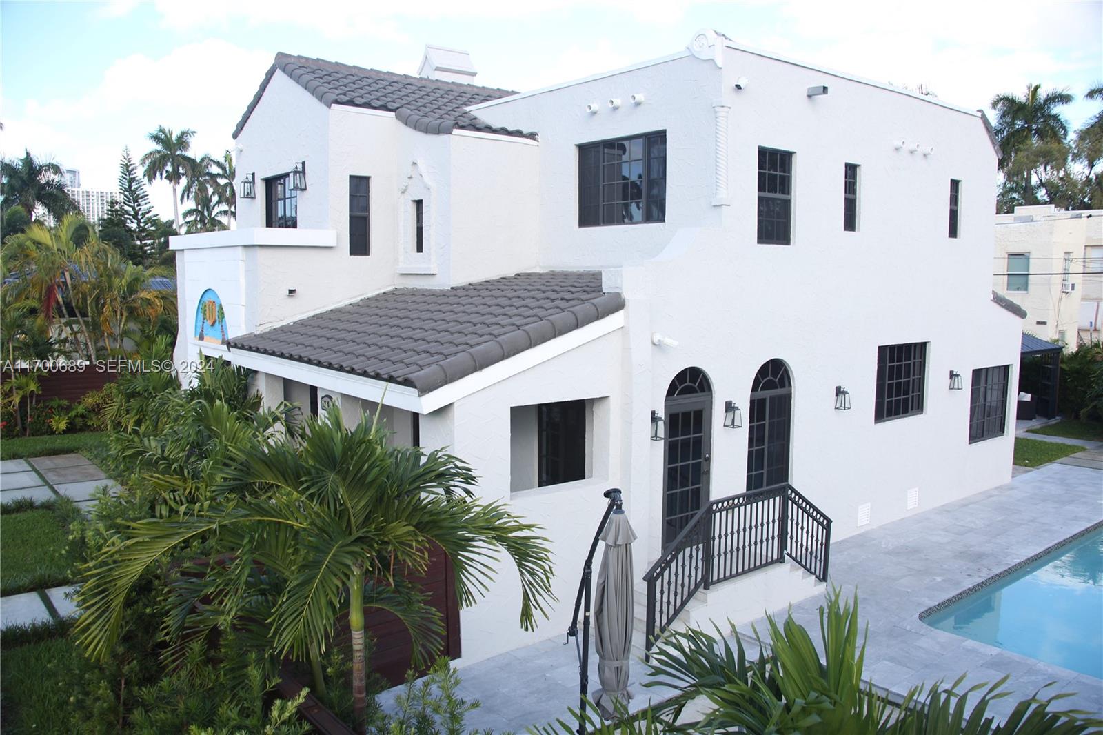 1345 Hollywood Boulevard Property Photo 7