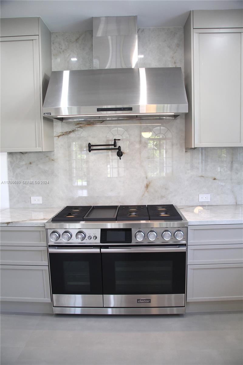 1345 Hollywood Boulevard Property Photo 11