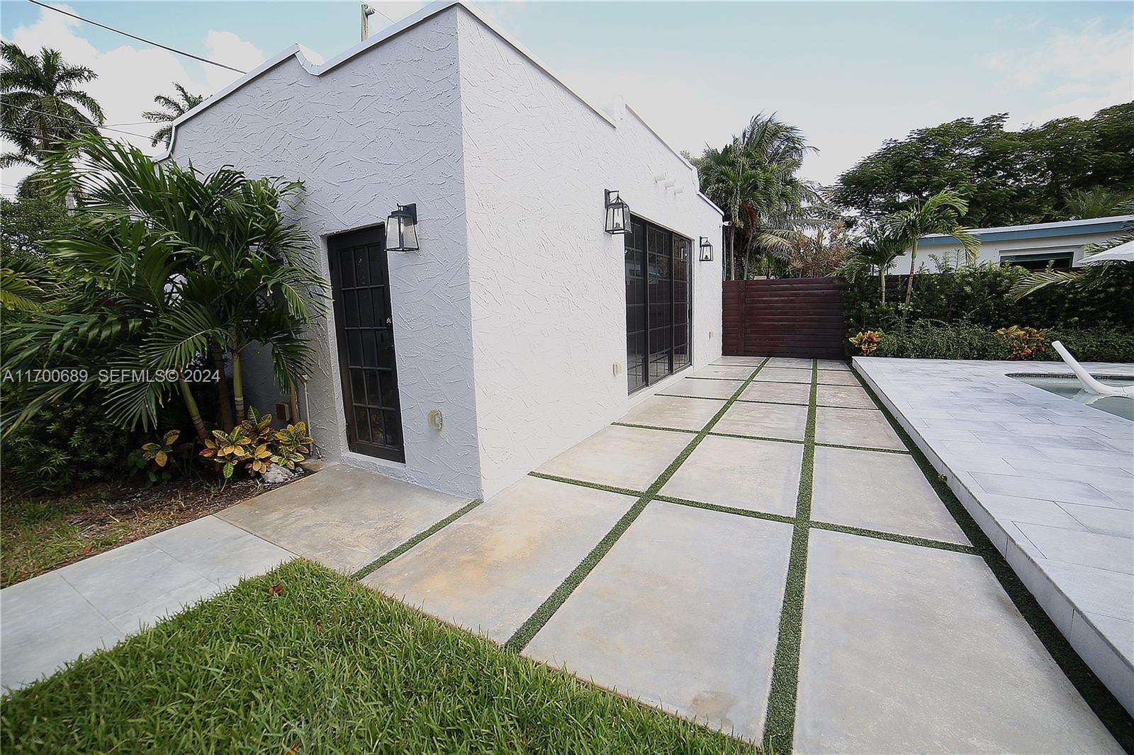 1345 Hollywood Boulevard Property Photo 37